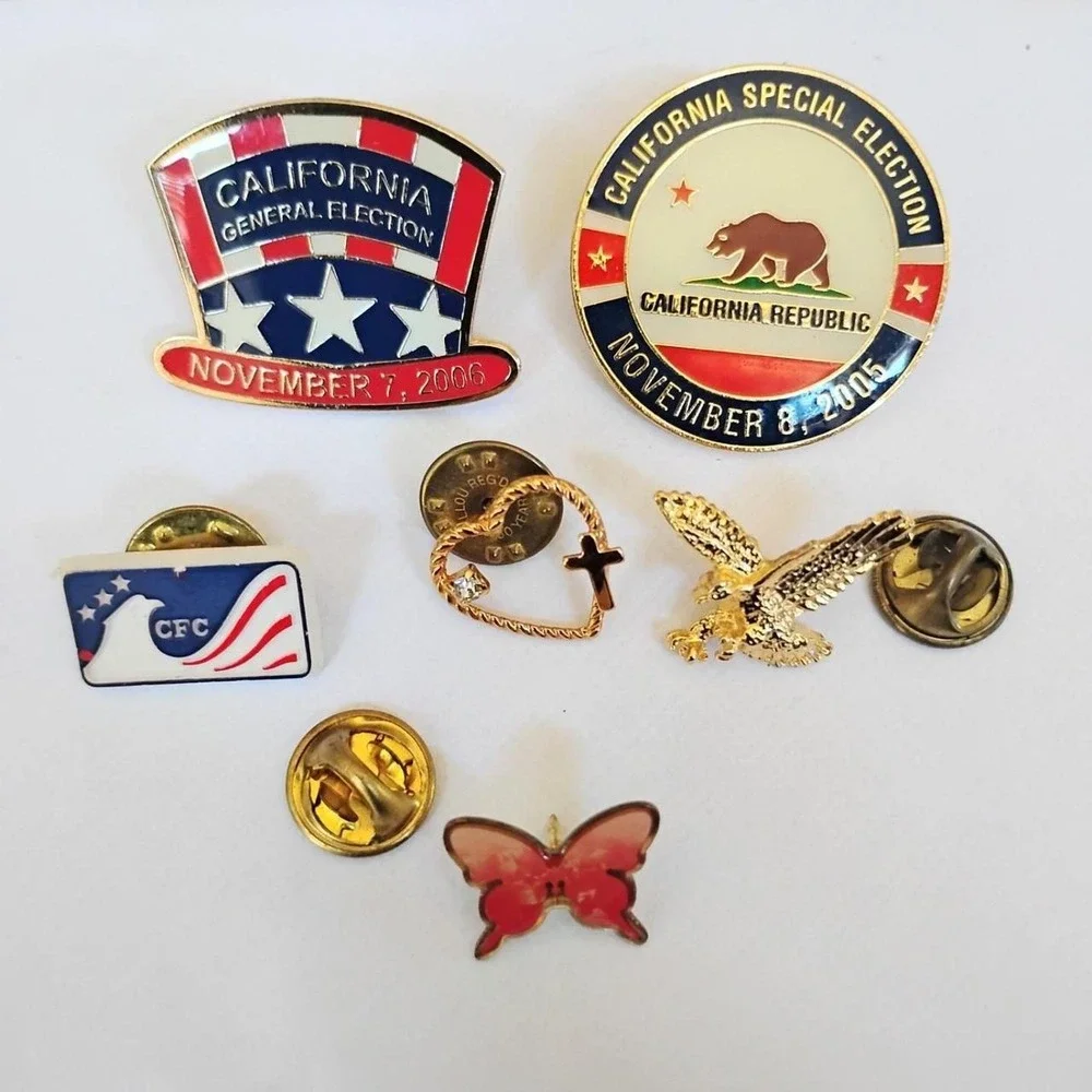 Vintage California  & Novelty gorp core collectors Pin Bundle